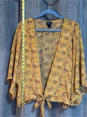 Daytrip Mustard Floral Tie-Front Blouse
